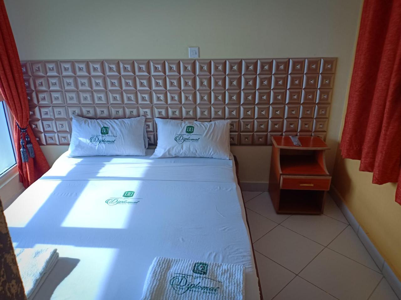 Diplomat Diani Beach Resort Eksteriør billede